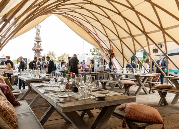 Strohboid Produkte - Pavillon für die Gastronomie